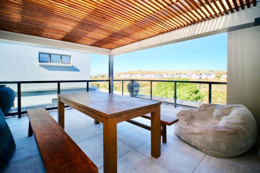 3 Bedroom Property for Sale in Calypso Beach Western Cape